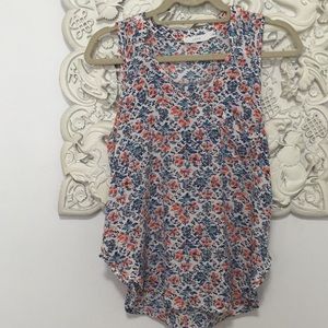 Floral printed Sleeveless Blouse